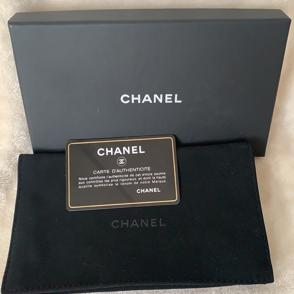 CHANEL Lambskin Quilted IPhone X XS Max Case - Picture 9 of 15